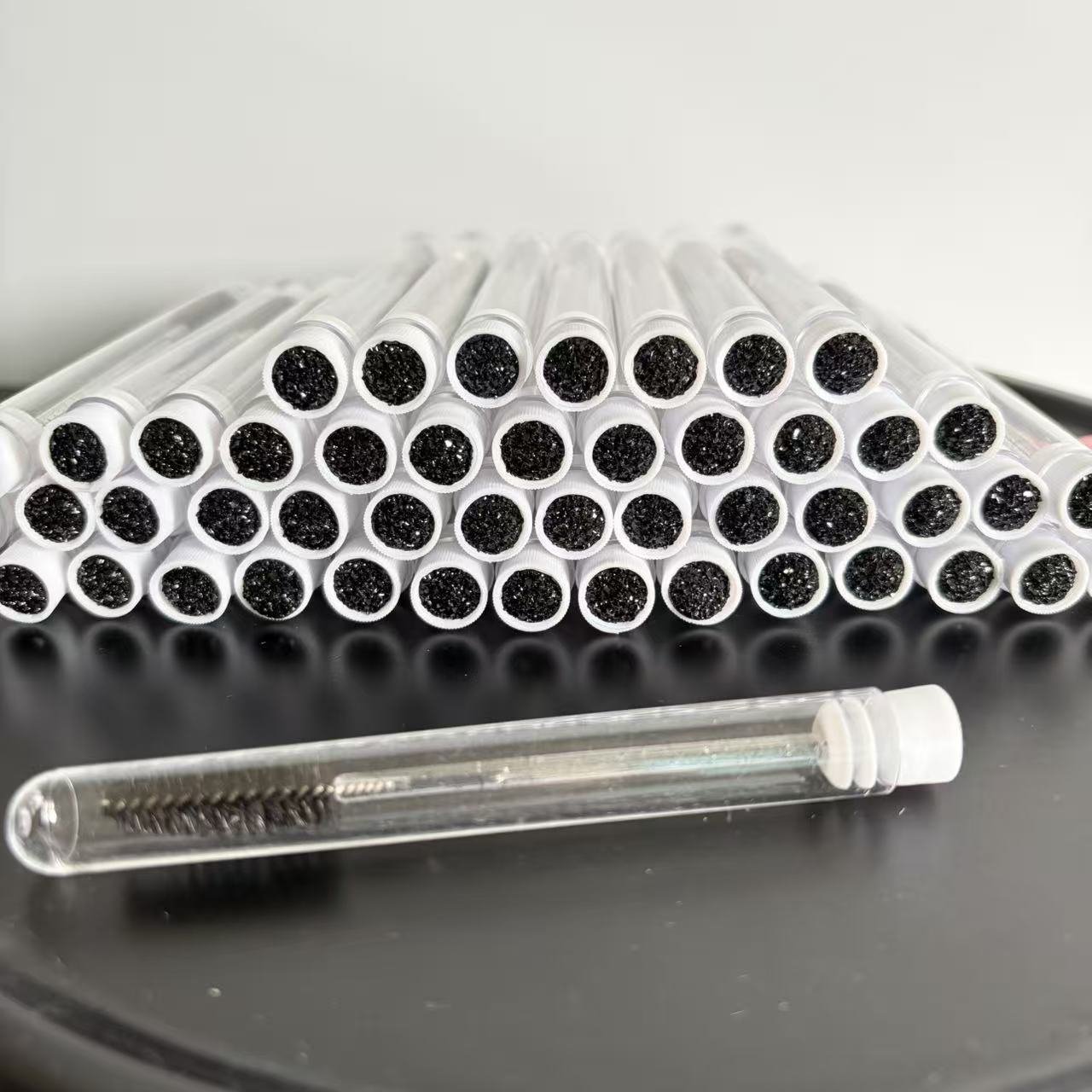 Mini eyelash brush with case (purple) 12pcs