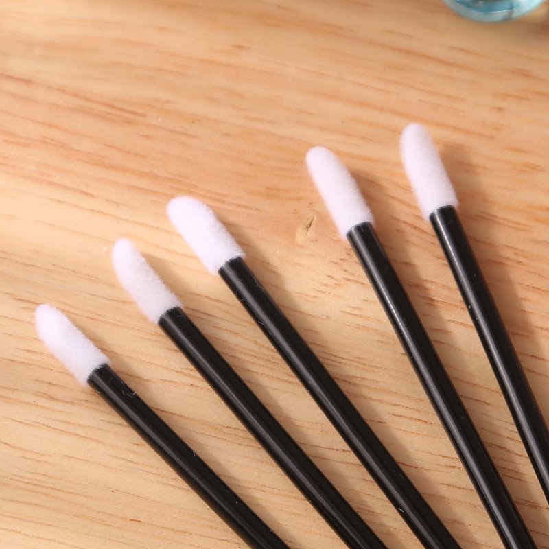 Disposable Solid-Stem Lip Brush (Flocked) – 50pcs 